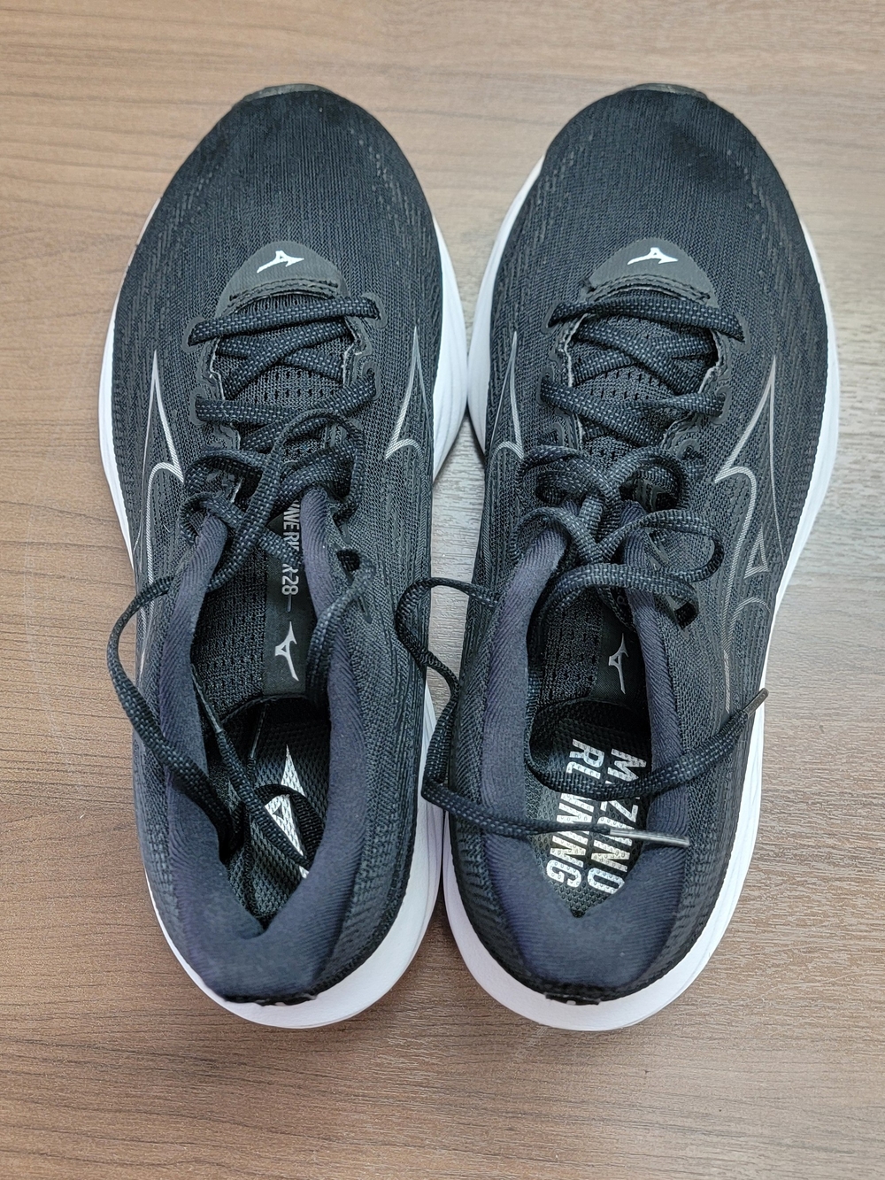 Mizuno Men’s Black Running Shoes
